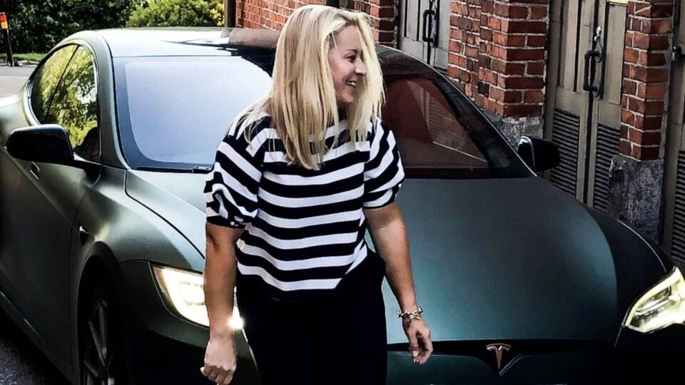 Paula ja Tesla.|Paula ja Tesla.|Paula ja Tesla.